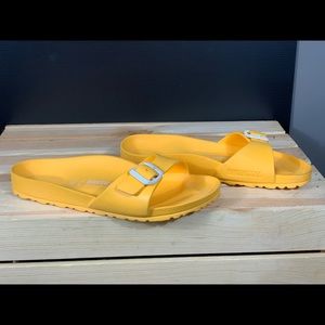 Birkenstock’s women sandal yellow